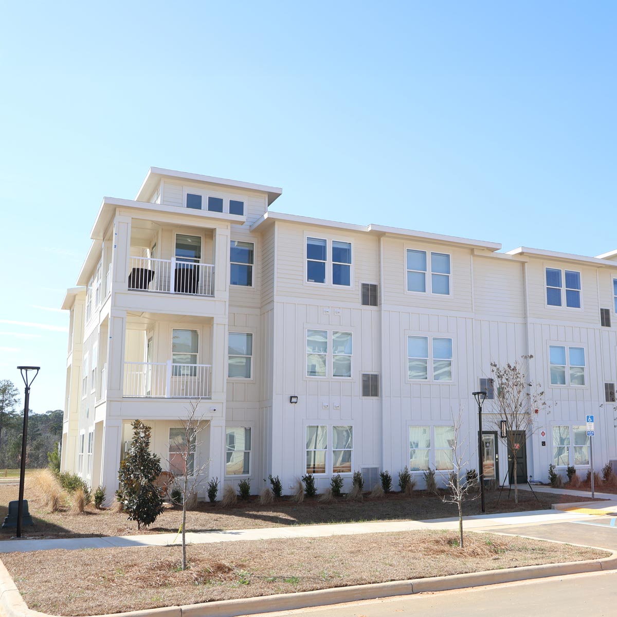 apartment-building-complex-in-florida apartment building complex in florida